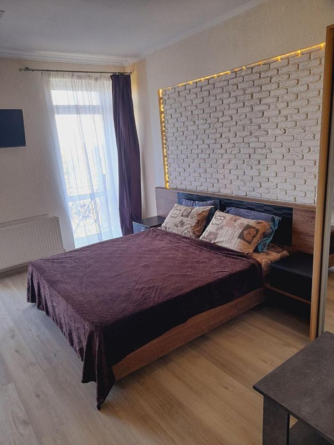 Залізнична 49 "Хочу Цю!" Daire İvano-Frankivsk Dış mekan fotoğraf